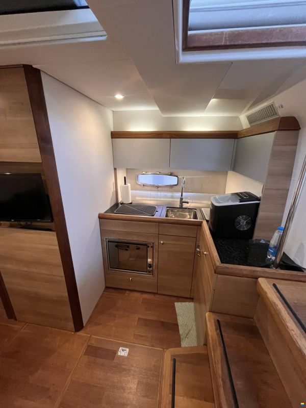 Sealine 35HT