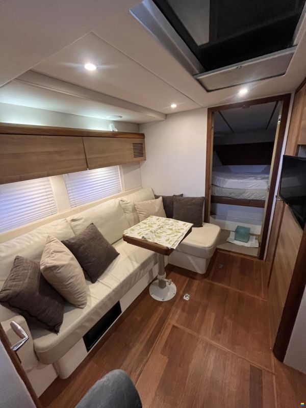 Sealine 35HT