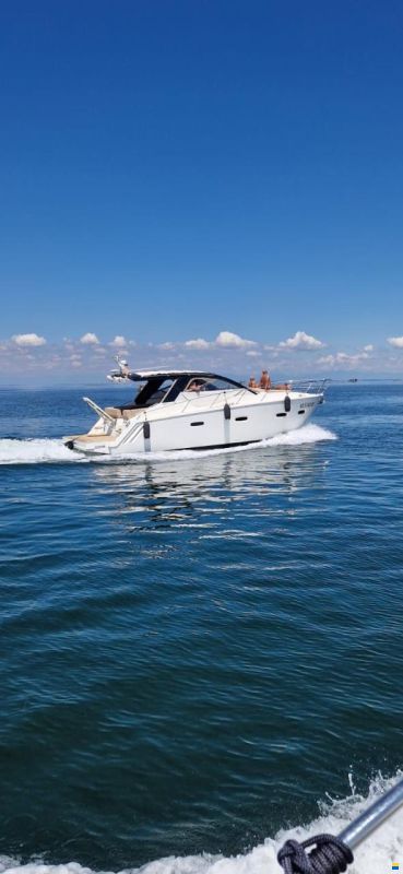 Sealine 35HT