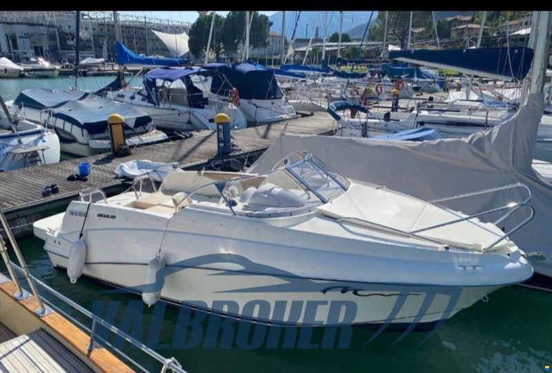 Quicksilver Activ 640 Cabin