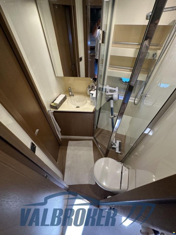 Azimut Atlantis 48