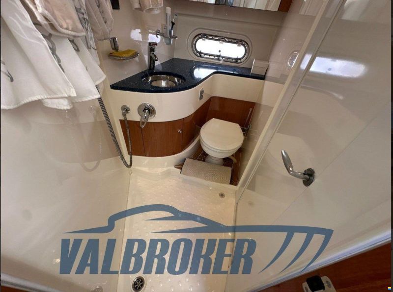 Sealine F 42/5