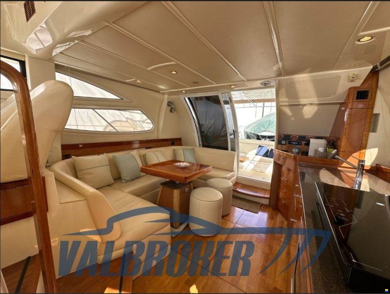 Sealine F 42/5