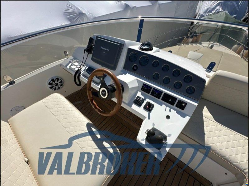 Sealine F 42/5