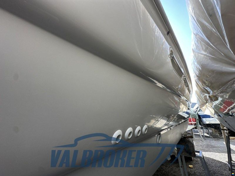 Sealine F 42/5
