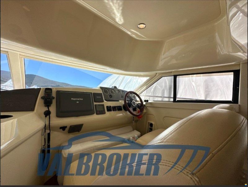 Sealine F 42/5