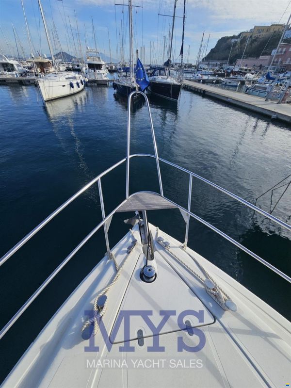 Azimut 43