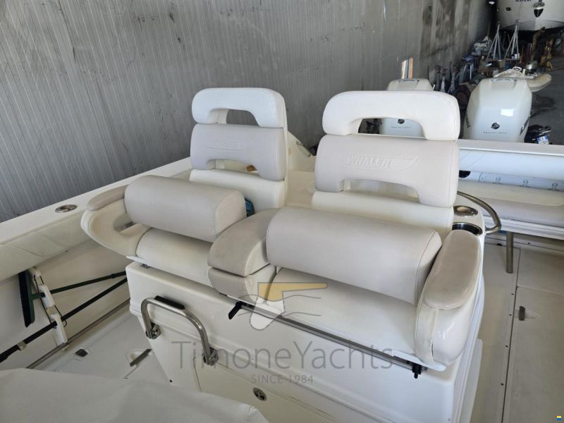 Boston Whaler OUTRAGE 320