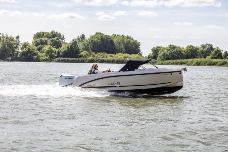 Maxima 580 Sport Lounge