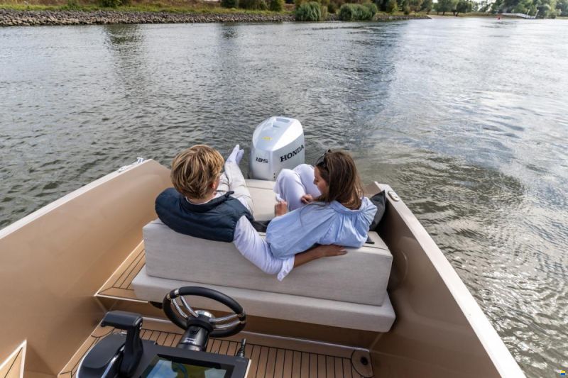 Maxima 580 Sport Lounge