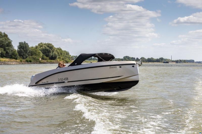 Maxima 580 Sport Lounge