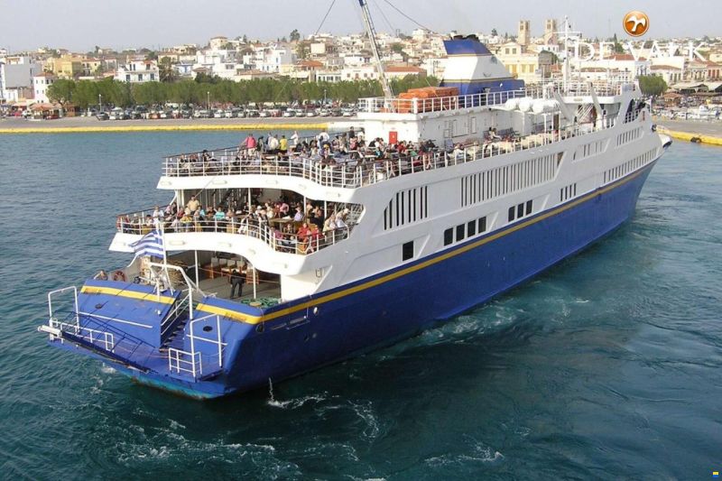 Day Passengers Ship 77.4