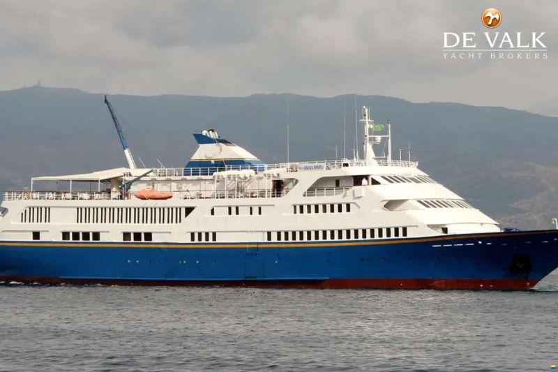 Day Passengers Ship 77.4