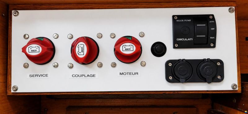 Dufour 3800