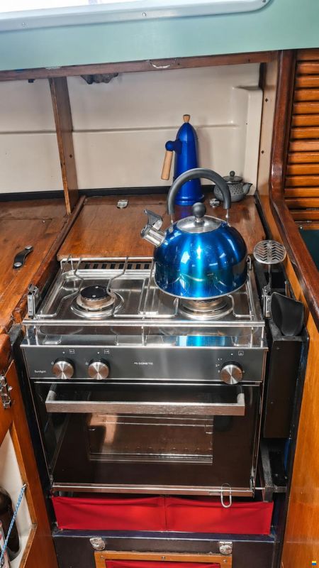 Dufour 3800