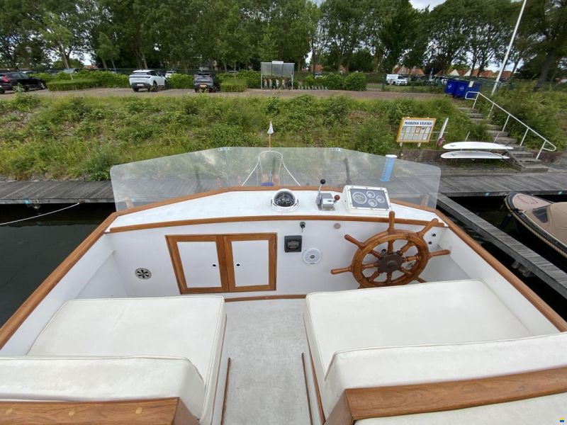 Grand Banks 32