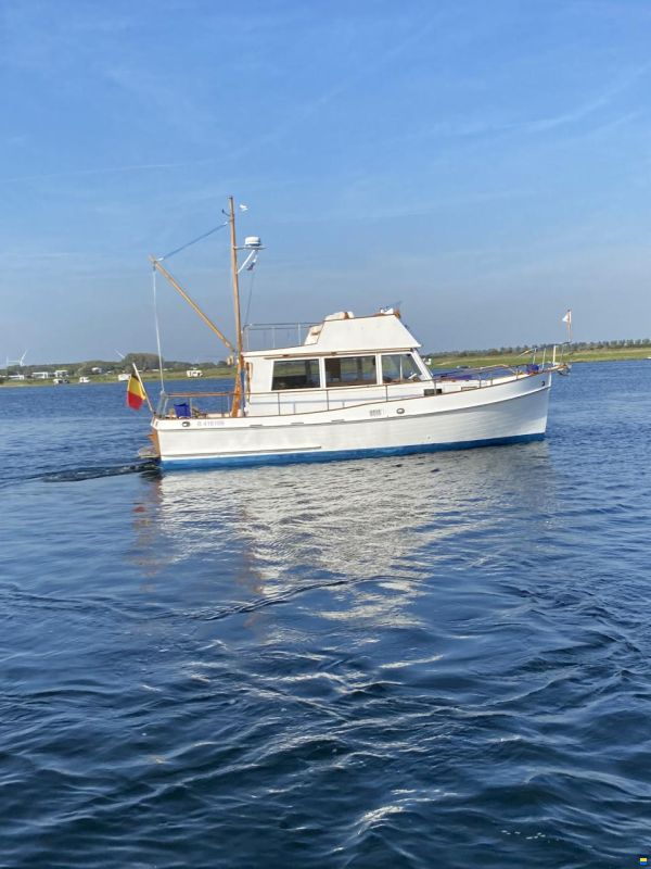 Grand Banks 32