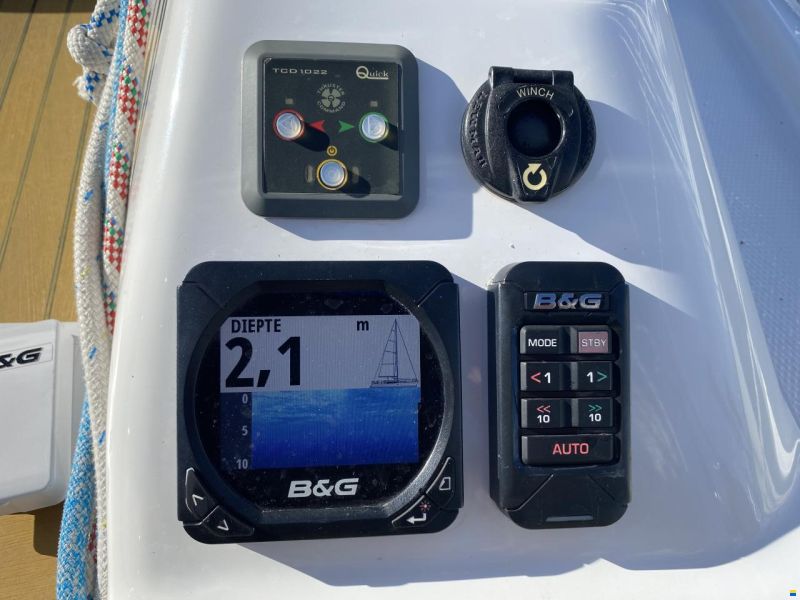 Hanse 385