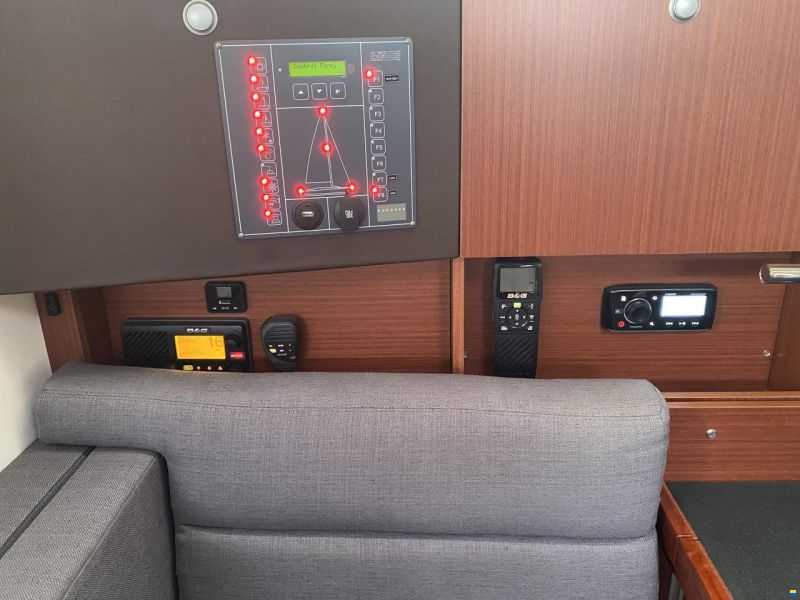 Hanse 385 (in een unieke uitvoering)
