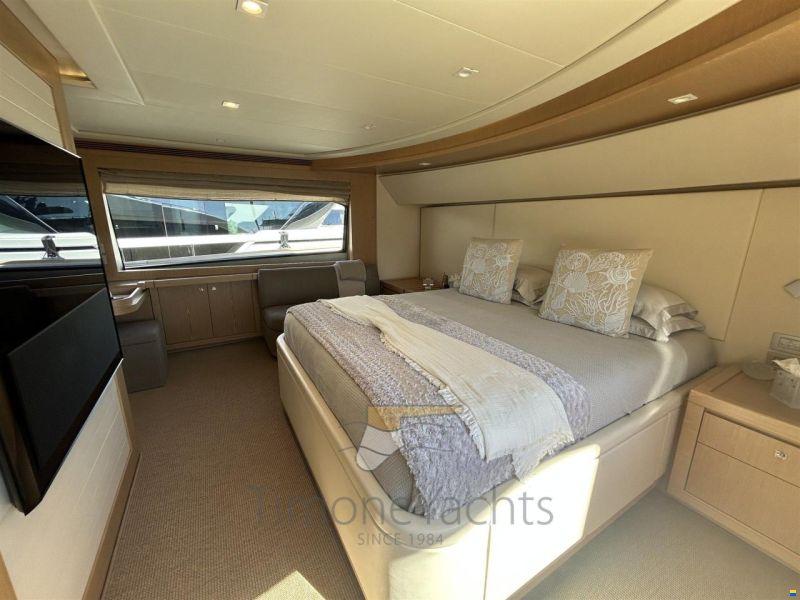 Custom Line Navetta 26