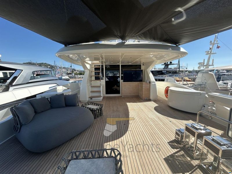 Custom Line Navetta 26