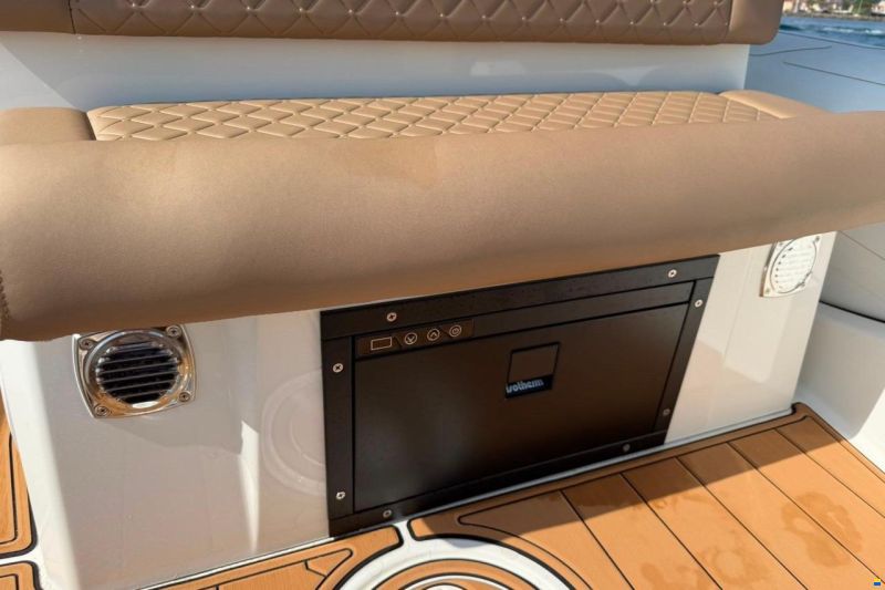 Brig Inflatable Boats Eagle 8