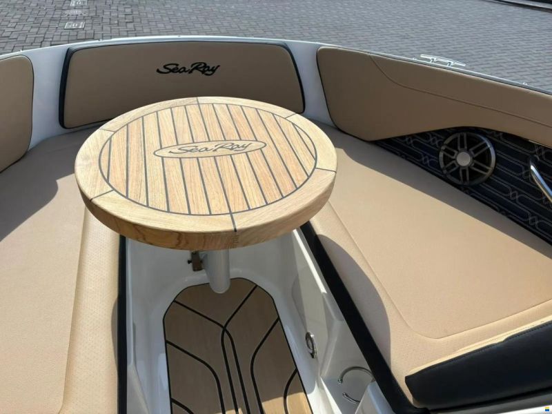 Sea Ray SPX 190