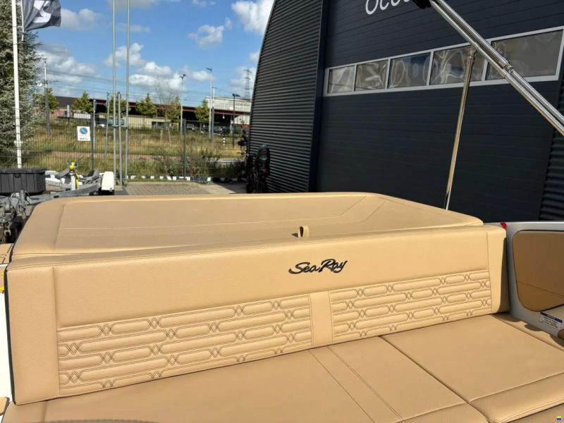 Sea Ray SPX 190