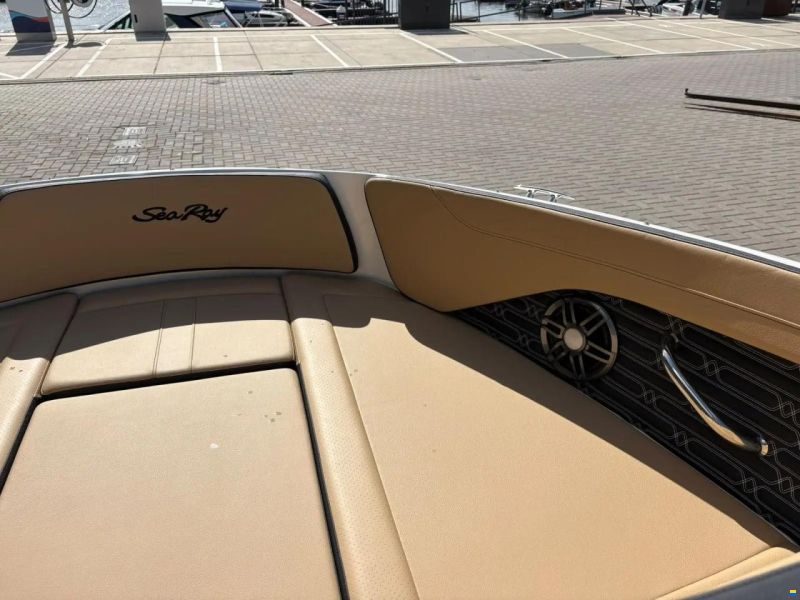 Sea Ray SPX 190