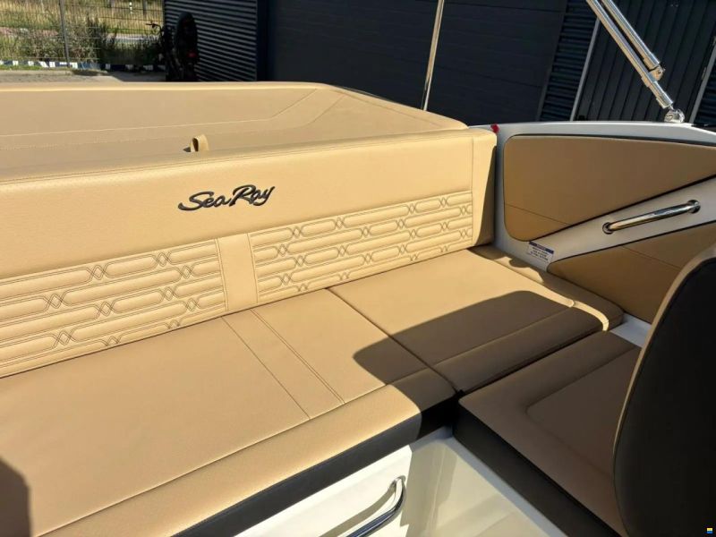 Sea Ray SPX 190