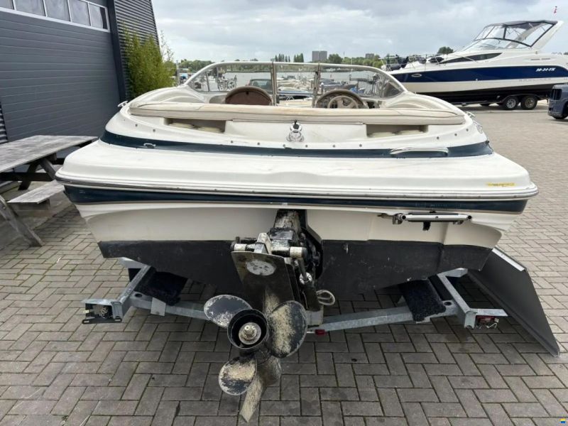 Maxum 1800 SR
