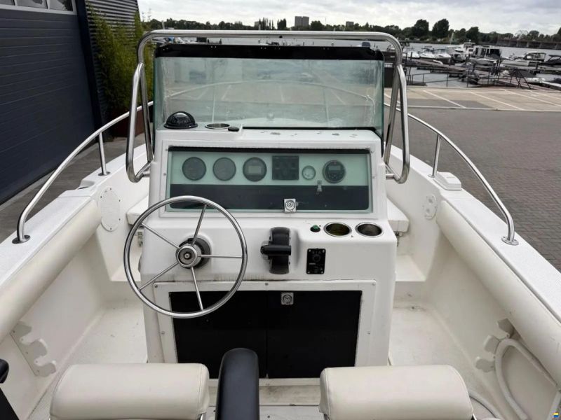 Robalo 1820 Center Console