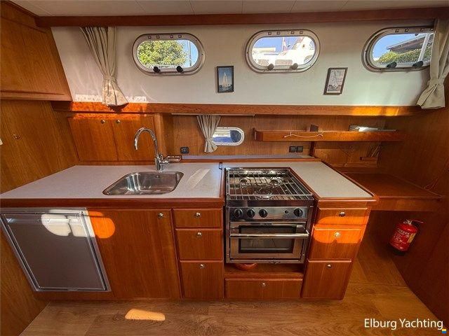 Vedette 10.30 Cabin