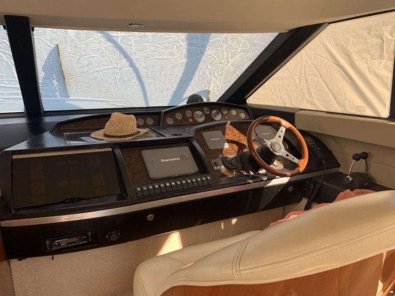 Princess 42 Fly - gepflegtes Liebhaberboot