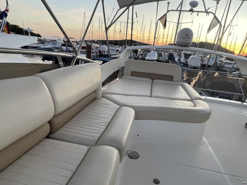 Princess 42 Fly - gepflegtes Liebhaberboot