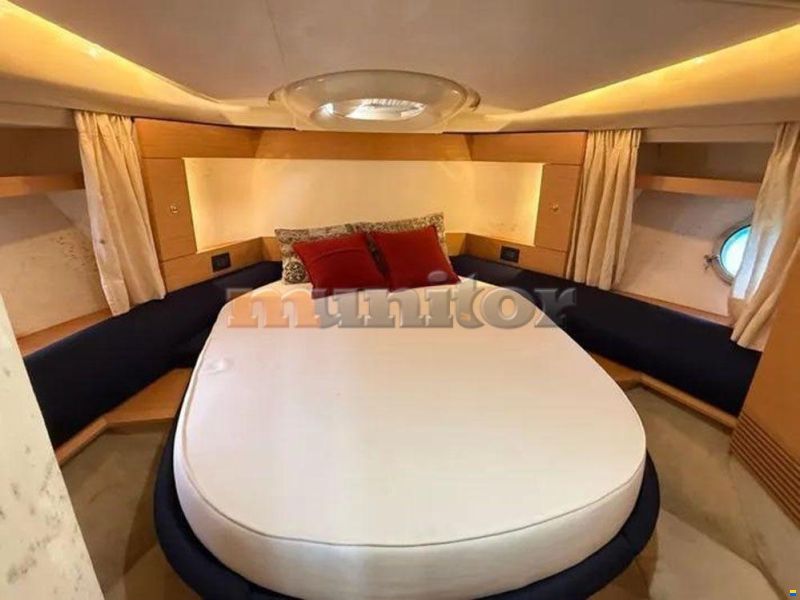 Azimut 43 Fly