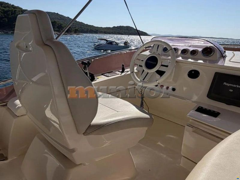 Azimut 43 Fly