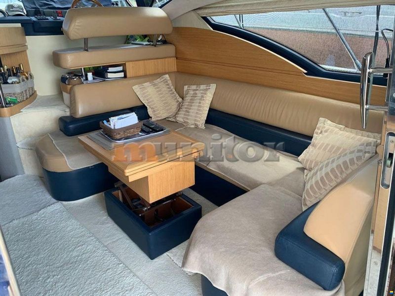Azimut 43 Fly
