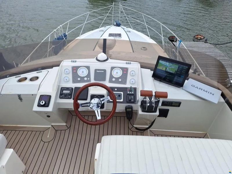 Fairline 45 Fly mit Mega-Refit