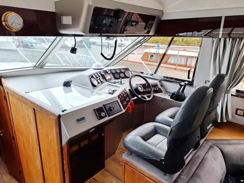 Fairline 45 Fly mit Mega-Refit