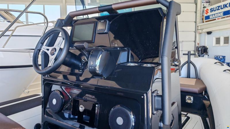 Navigator 22