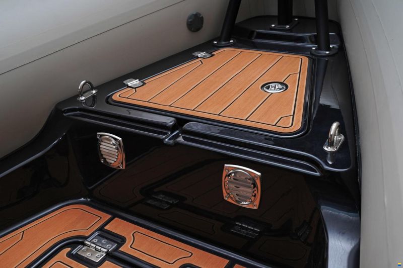 Navigator 22