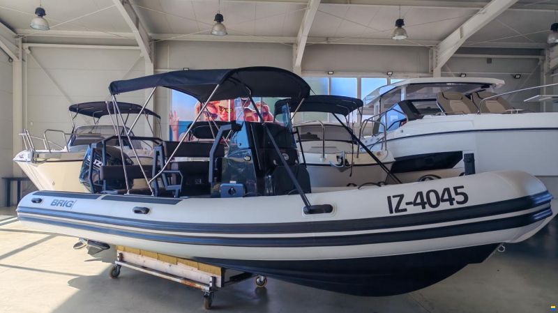 Navigator 22