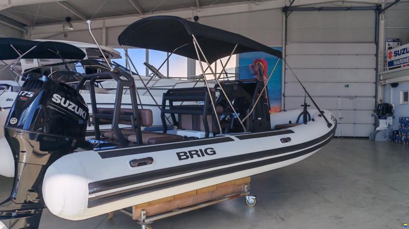 Navigator 22