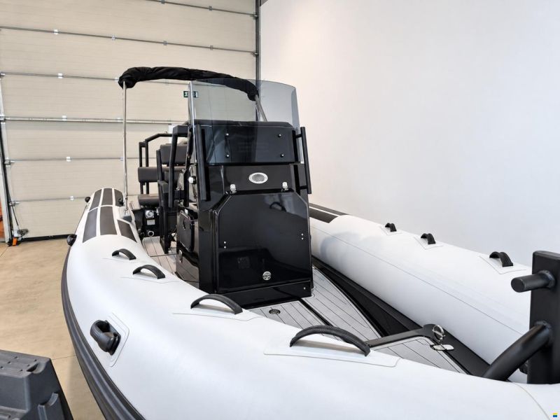 Navigator 22
