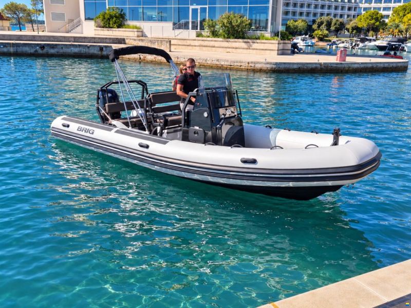 Navigator 22