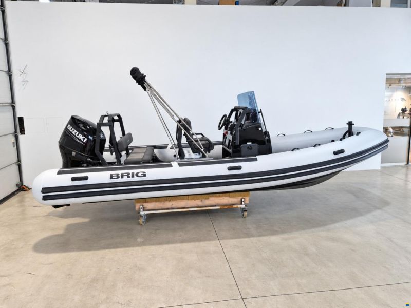 Navigator 22