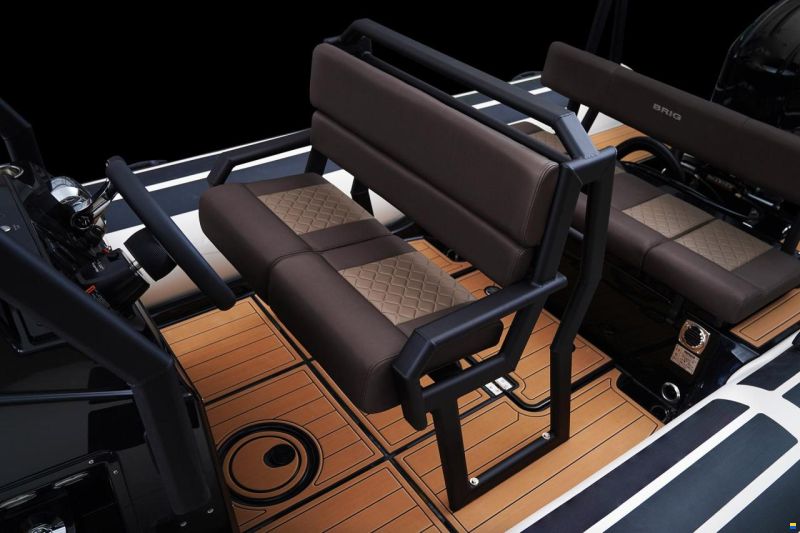 Navigator 22