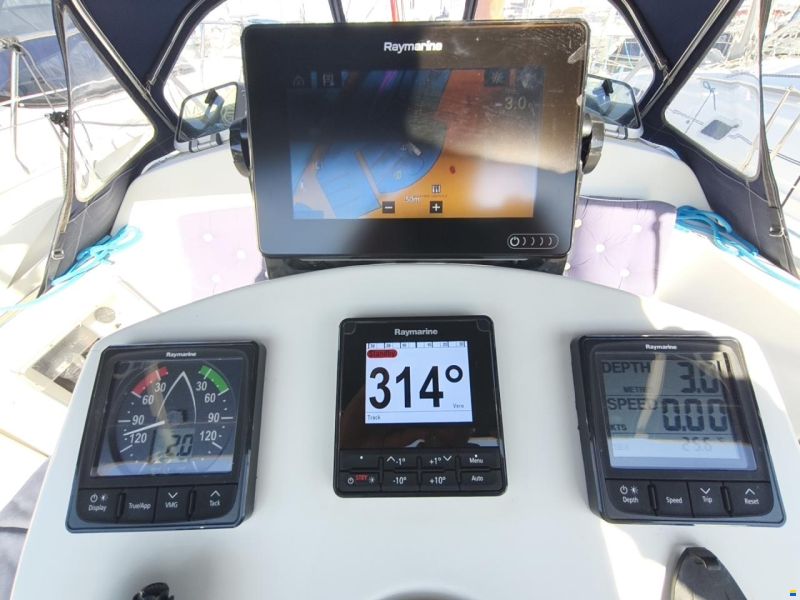 SUN ODYSSEY 35