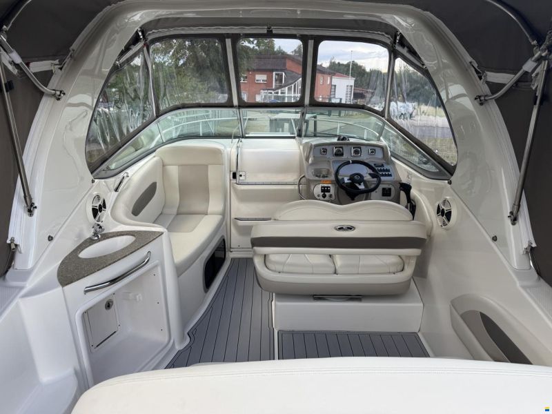 Chaparral 250 Signature